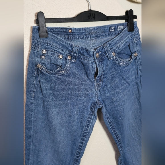 Miss Me Boot Cut Women’s Jeans 30x33 Low Rise Distressed Bling Sequins - Picture 6 of 16
